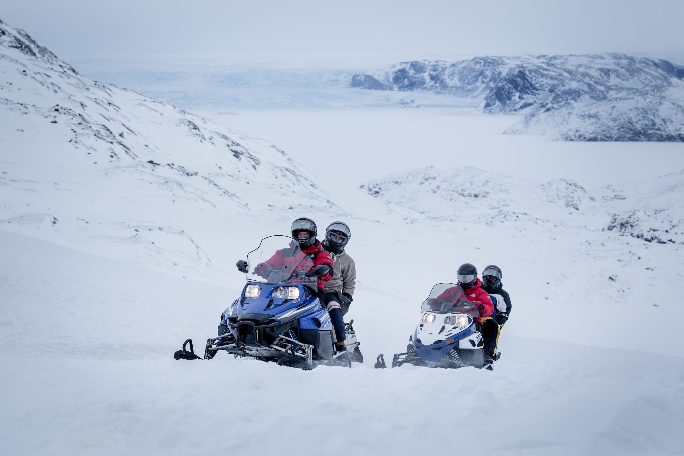 En snescooter tur i baglandet bag Ilulissat I Grønland - Fotograf: Mads Pihl, Visit Greenland