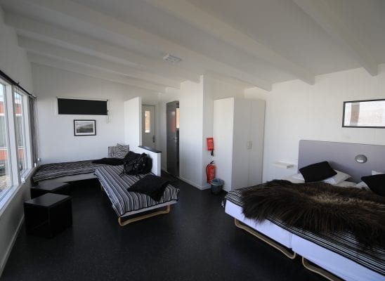 Sov Godt I En Hytte Ved Eqi - Fotograf: Grønlands Rejsebureau